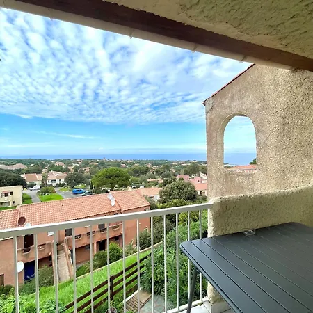 Bel Vue Degagee Sur La Mer